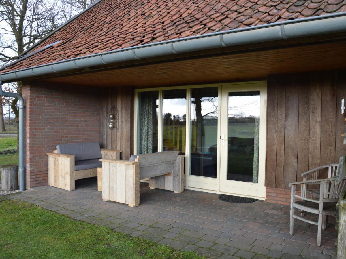 Peaceful Holiday Home With Roofed Terrace Geesteren  ภายนอก รูปภาพ