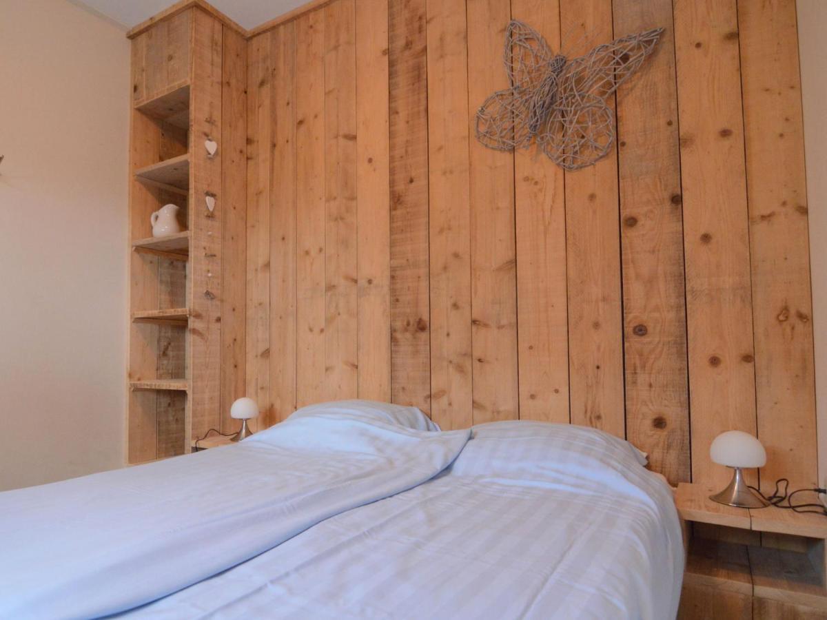 Peaceful Holiday Home With Roofed Terrace Geesteren  ภายนอก รูปภาพ